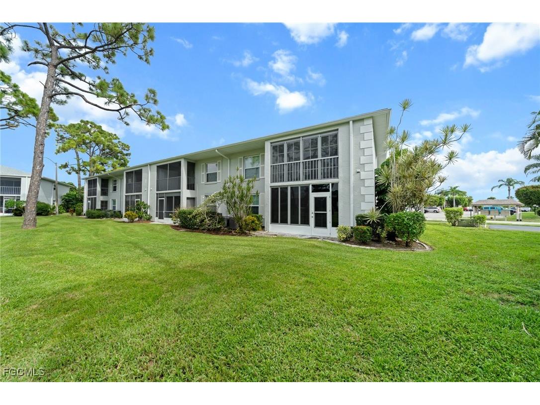 7074 Nantucket Circle #8 North Fort Myers FL 33917 2025008509 image27