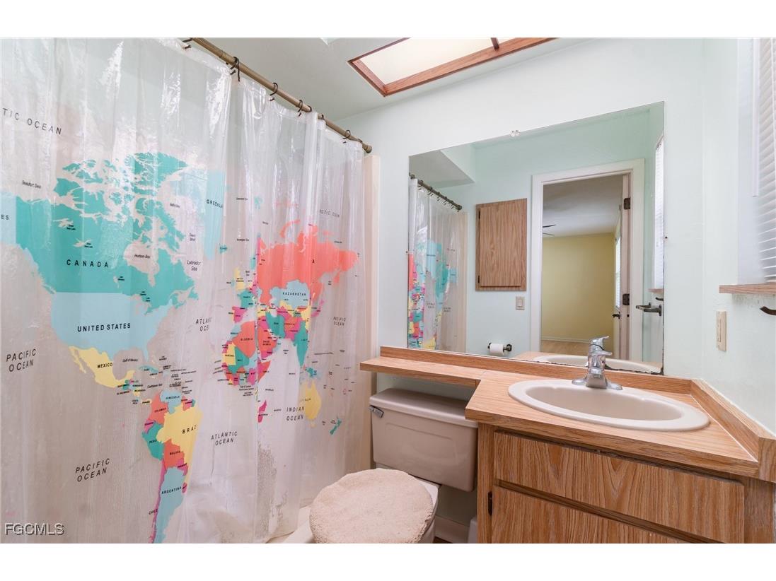 7076 Maida Lane Fort Myers FL 33907 2025010975 image13