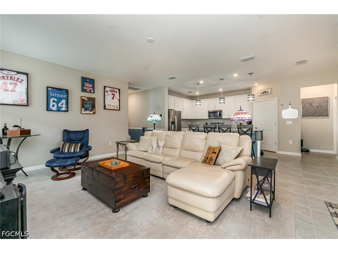 7079 Chapel Creek Lane North Fort Myers FL 33917 2026021340 image5