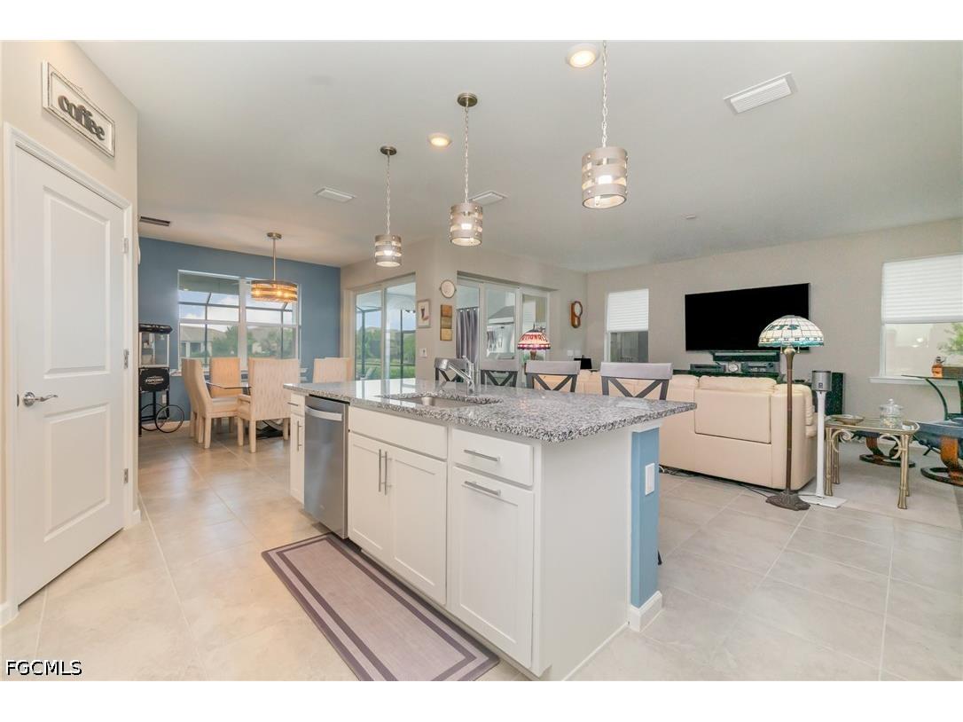 7079 Chapel Creek Lane North Fort Myers FL 33917 2026021340 image9