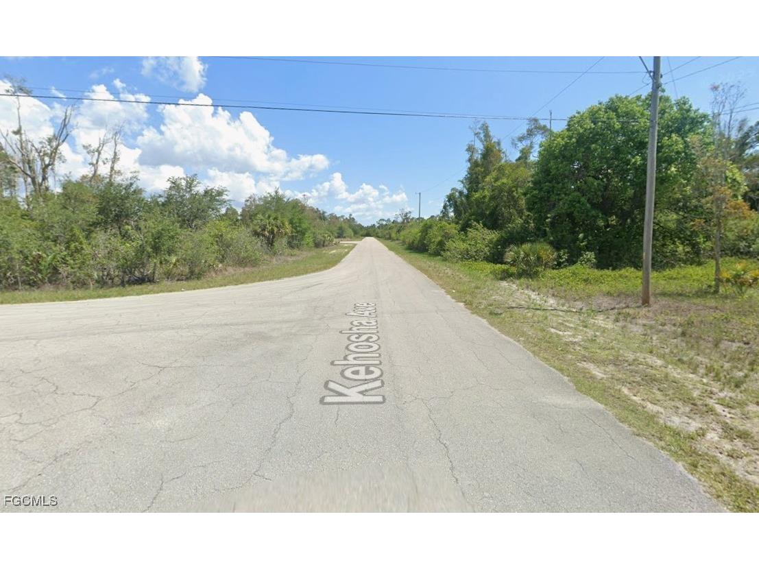 708 Kehosha Avenue Lehigh Acres FL 33974 2025022451 image5