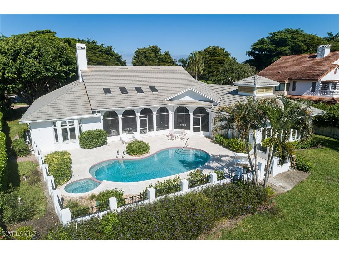 708 Nathan Hale Drive Naples FL 34108 225082421 image1