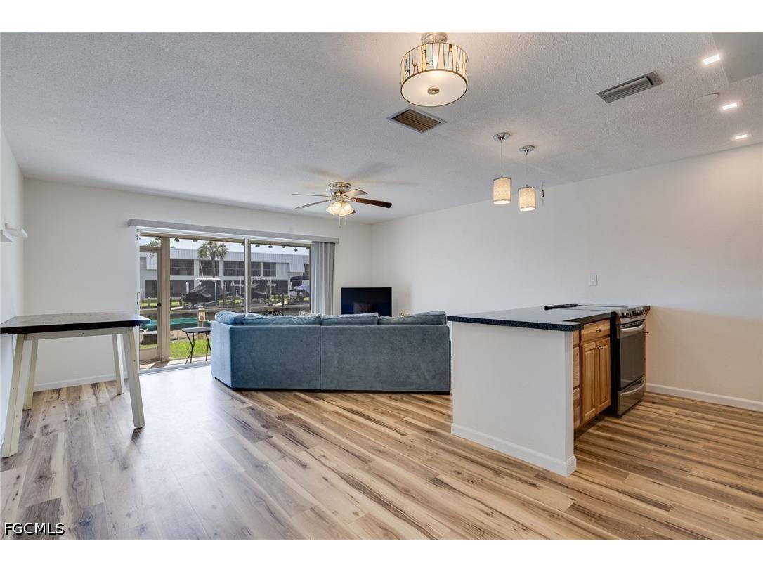 708 Victoria Drive #105 Cape Coral FL 33904 2026015685 image7