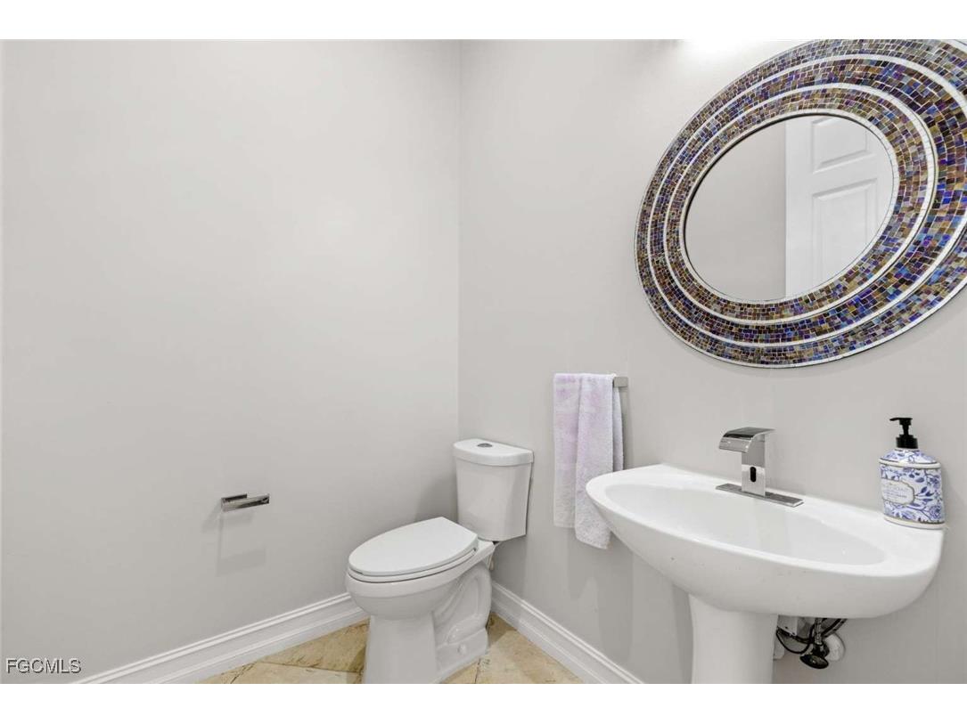 7080 Bergamo Way #201 Fort Myers FL 33966 2026002095 image14