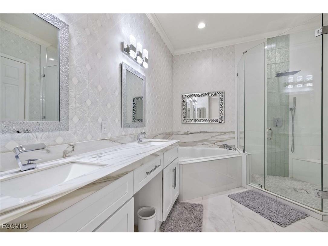7080 Bergamo Way #201 Fort Myers FL 33966 2026002095 image18