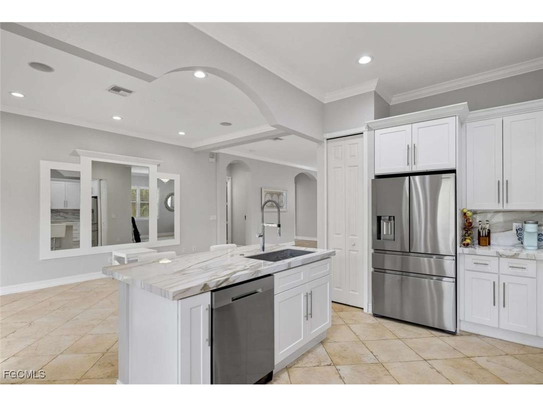 7080 Bergamo Way #201 Fort Myers FL 33966 2026002095 image3