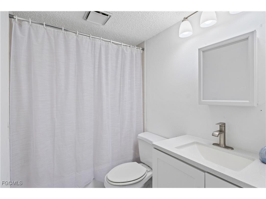 7080 Nantucket Circle #2 North Fort Myers FL 33917 2025020972 image18