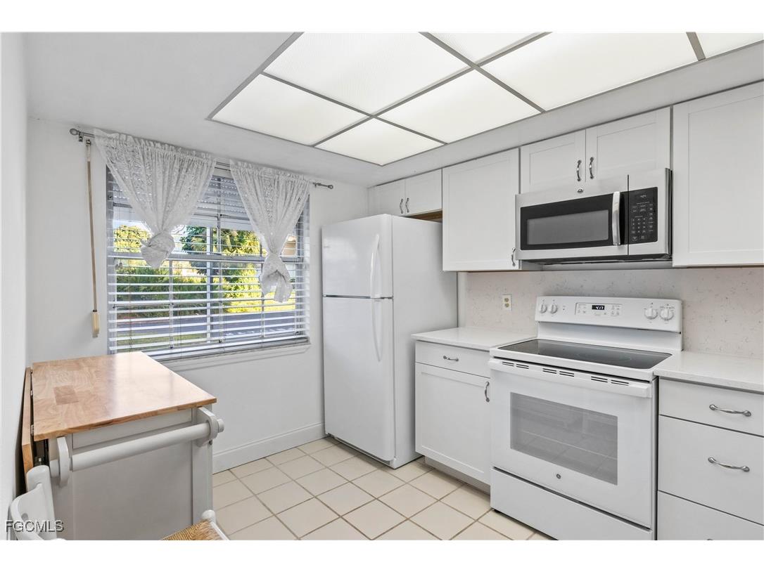 7080 Nantucket Circle #2 North Fort Myers FL 33917 2025020972 image6