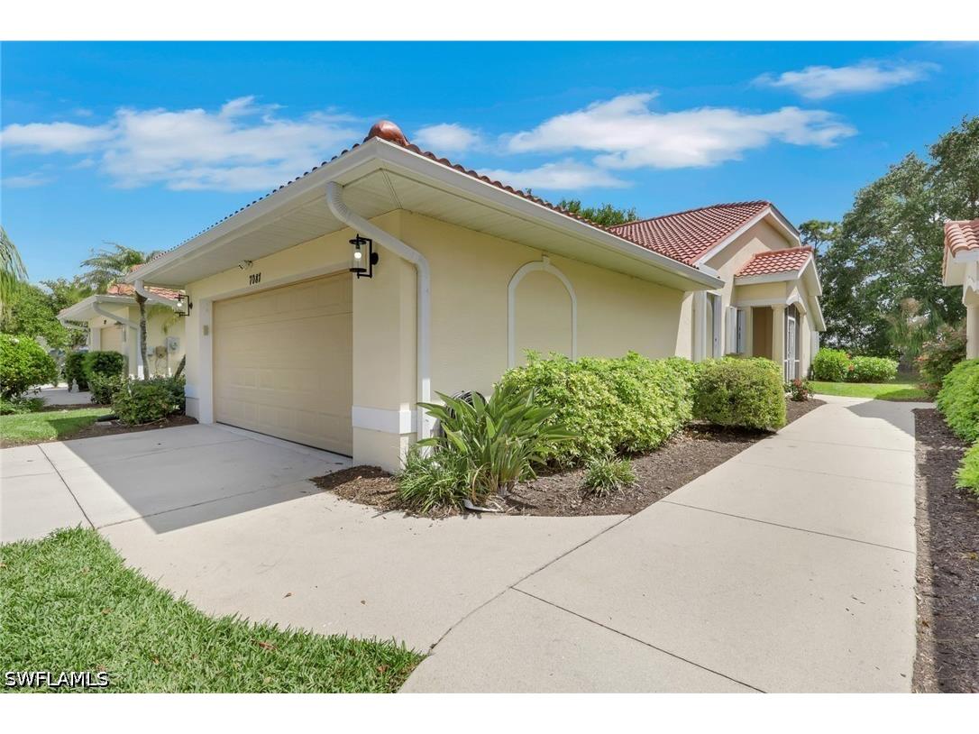 7081 Lone Oak Boulevard Naples FL 34109 226014970 image1