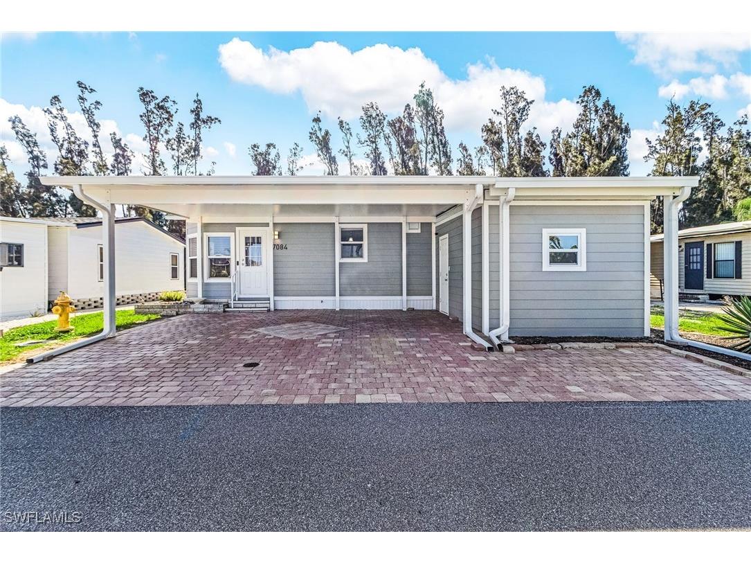 7084 Drum Drive Saint James City FL 33956 225061786 image1