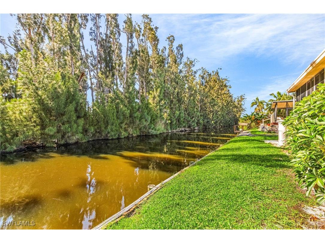 7084 Drum Drive Saint James City FL 33956 225061786 image4