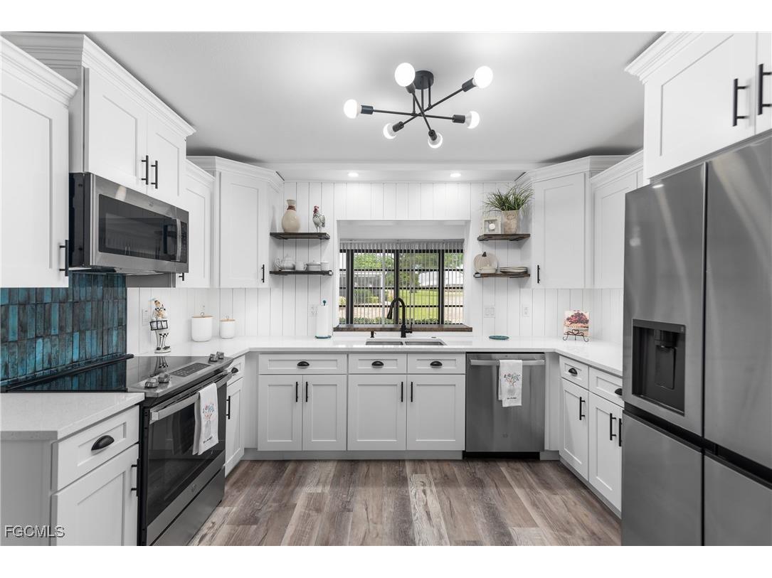 7084 E Brandywine Circle Fort Myers FL 33919 2025007901 image1