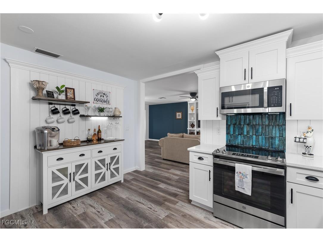 7084 E Brandywine Circle Fort Myers FL 33919 2025007901 image9