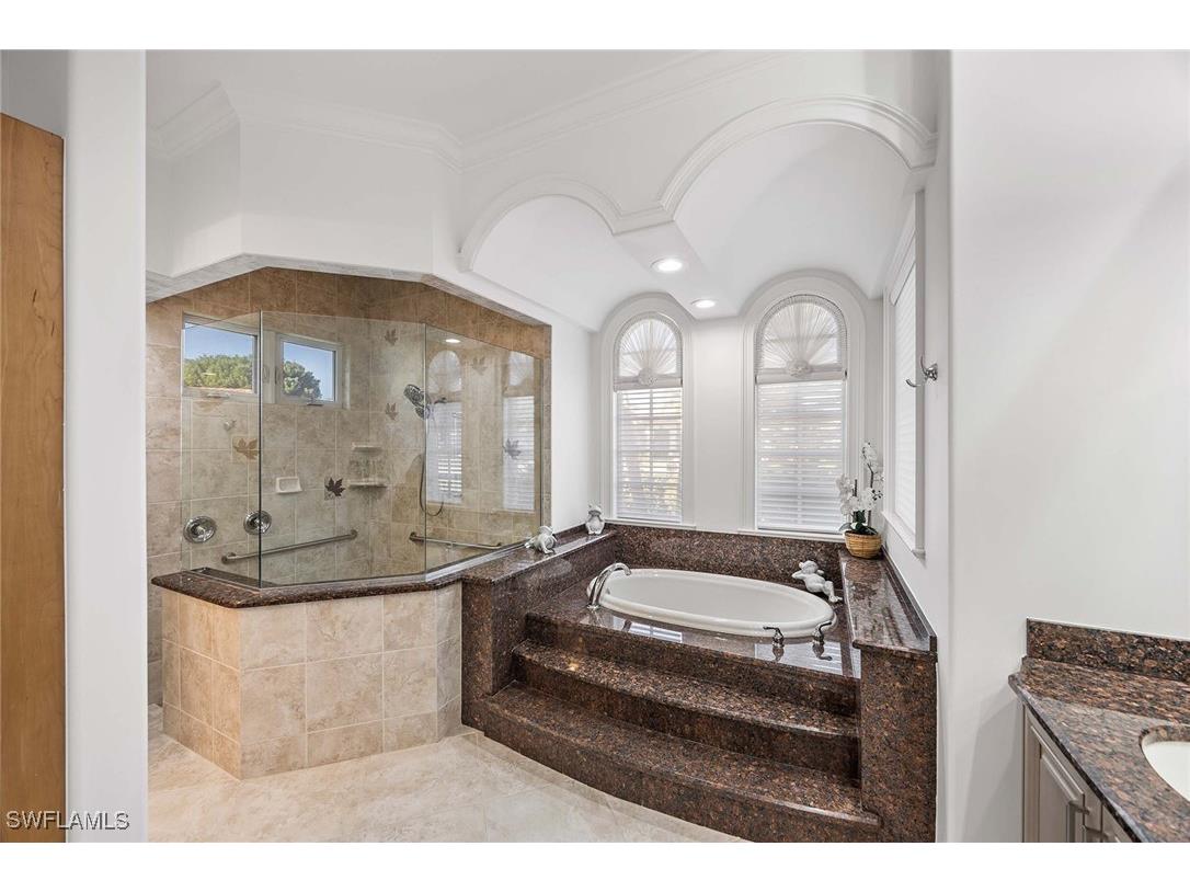 7084 Peach Blossom Court Naples FL 34113 226002957 image20