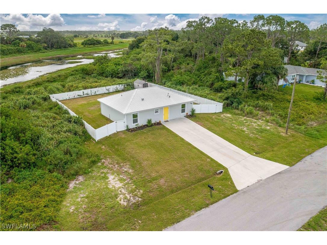 7085 Brazil Circle Labelle FL 33935 224052837 image1