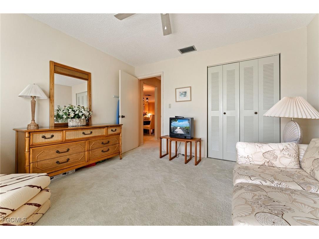 7086 Nantucket Circle #6 North Fort Myers FL 33917 2025024923 image16