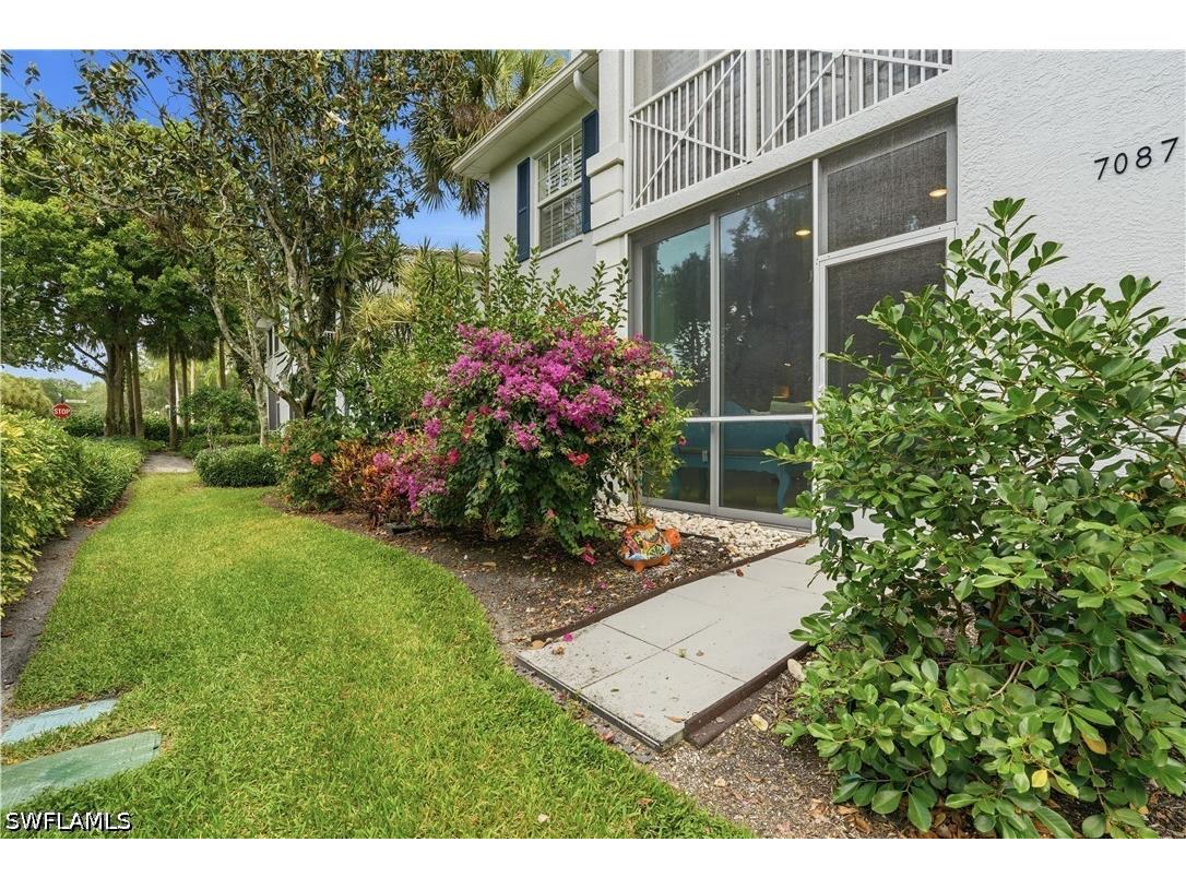 7087 Barrington Circle #102 Naples FL 34108 226017415 image17
