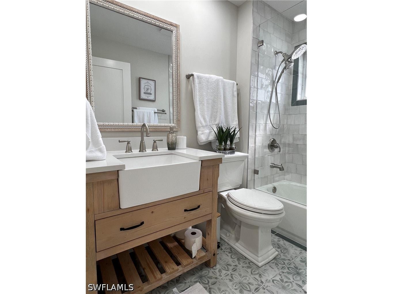 7087 Barrington Circle #201 Naples FL 34108 226017745 image21