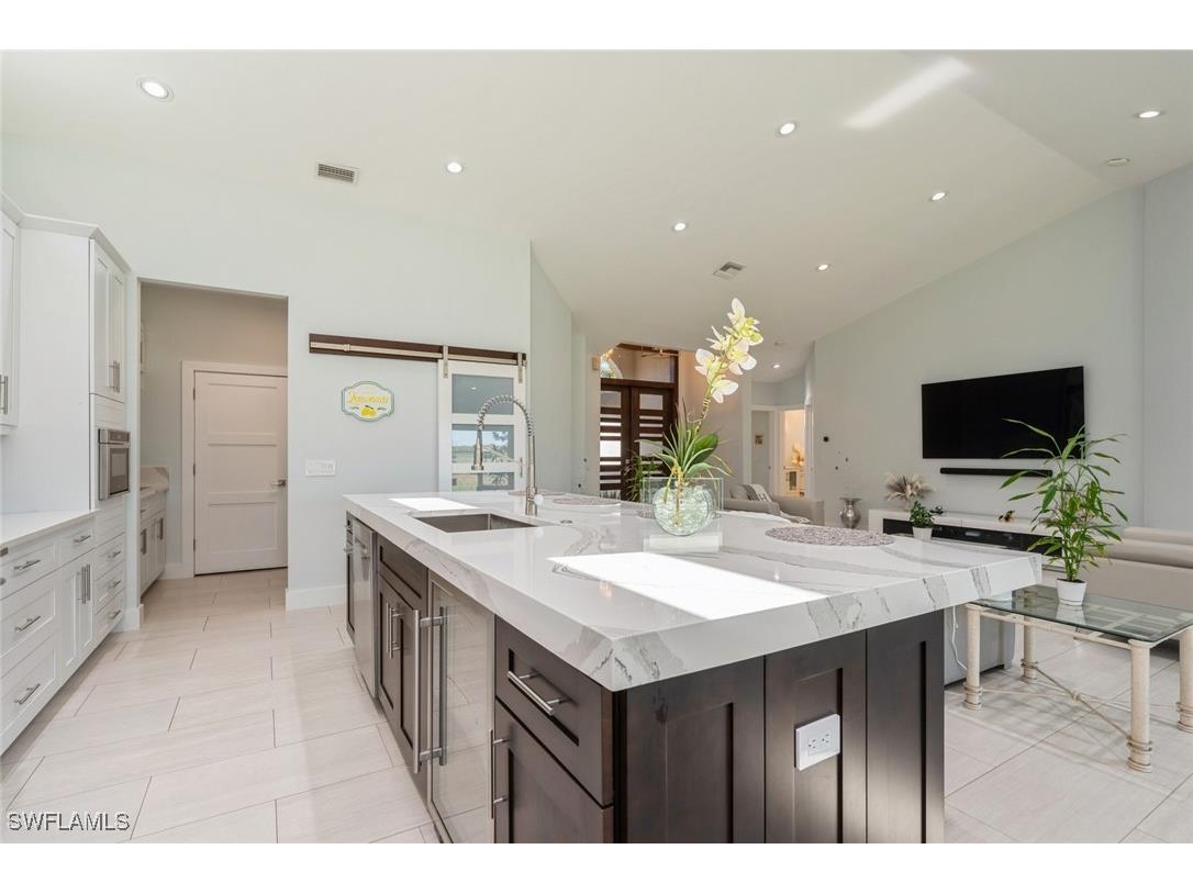7087 Lone Oak Boulevard Naples FL 34109 226000938 image11