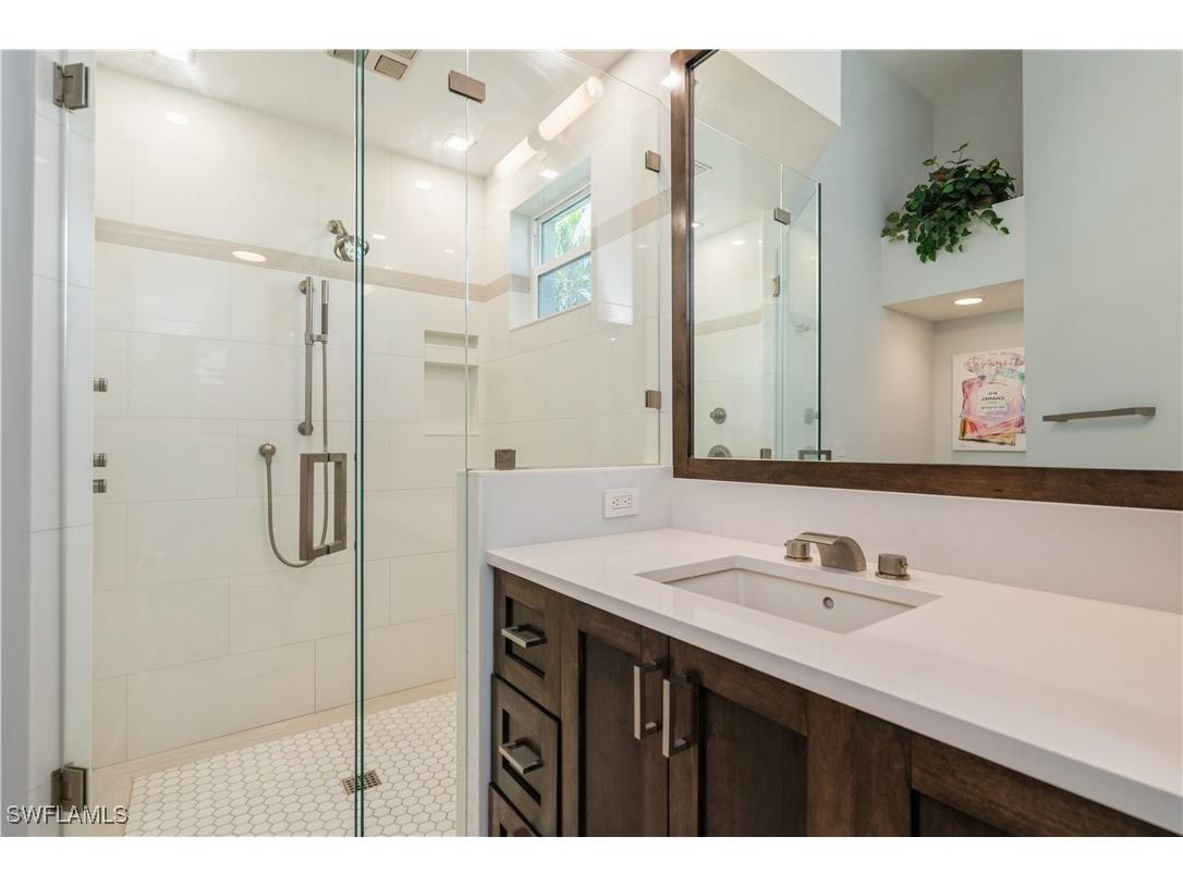 7087 Lone Oak Boulevard Naples FL 34109 226000938 image19