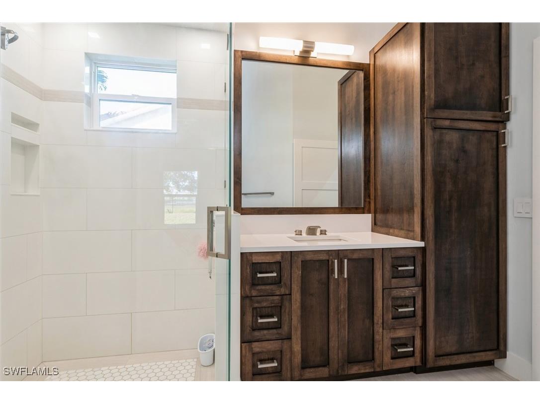 7087 Lone Oak Boulevard Naples FL 34109 226000938 image20