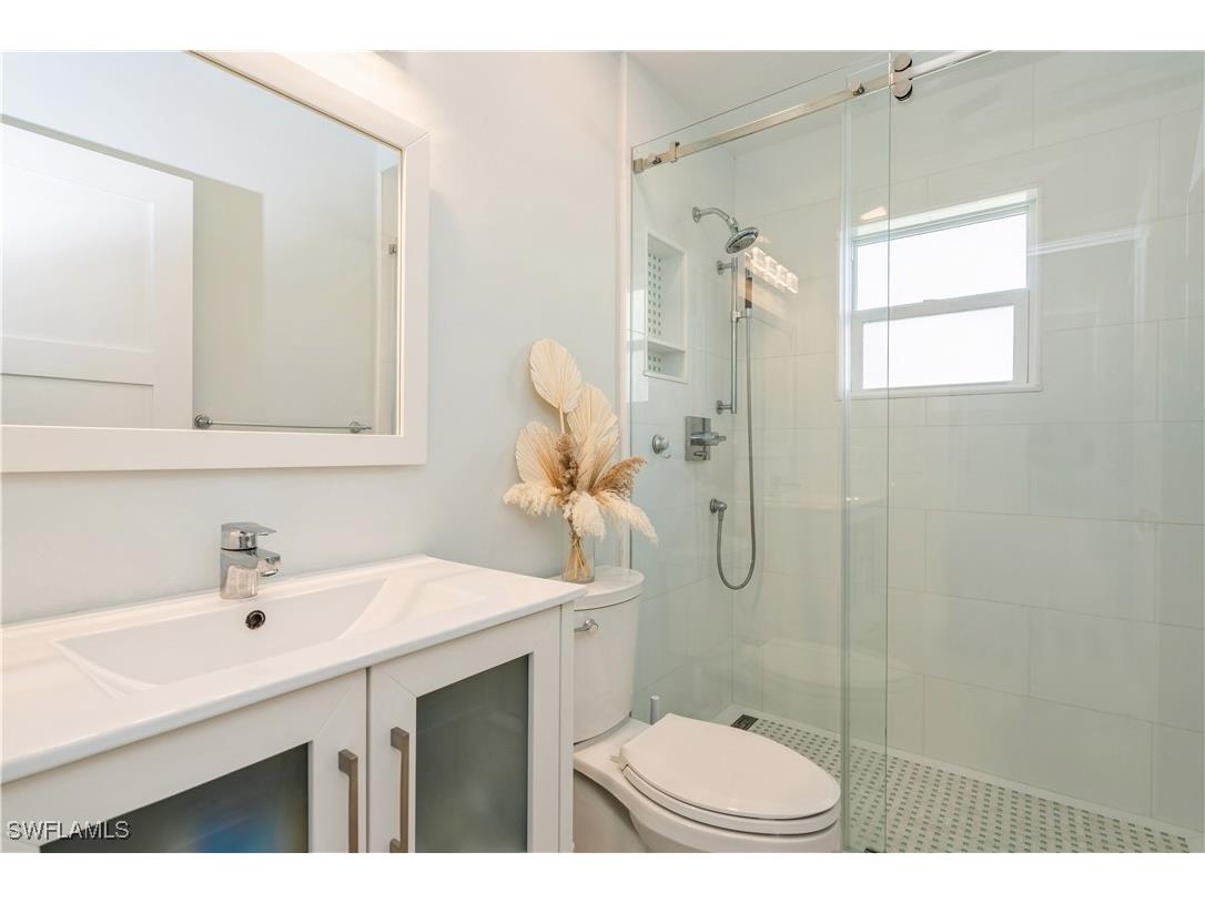 7087 Lone Oak Boulevard Naples FL 34109 226000938 image23