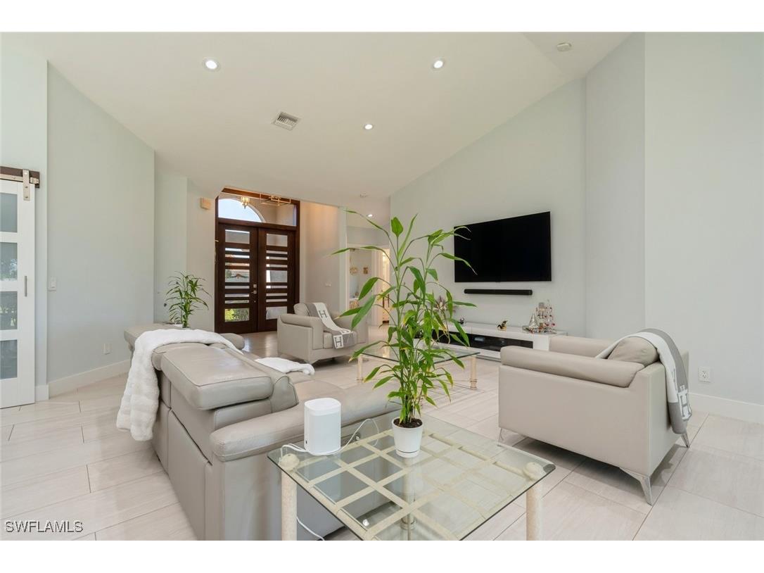 7087 Lone Oak Boulevard Naples FL 34109 226000938 image5