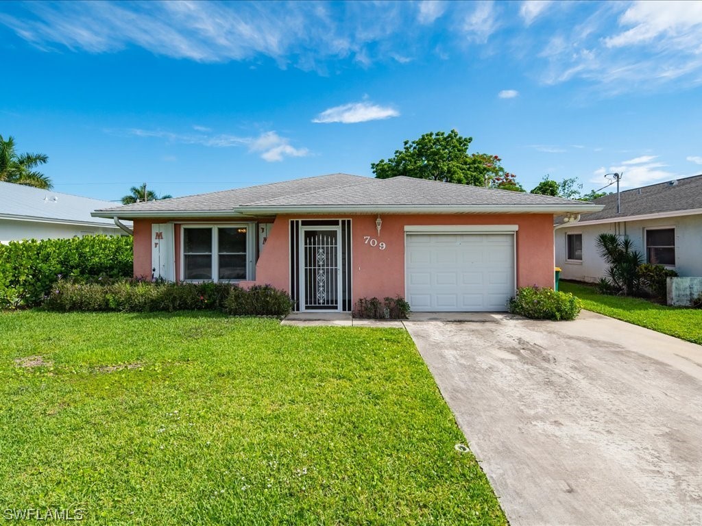 709 105th Avenue N Naples FL 34108 222042306 image1