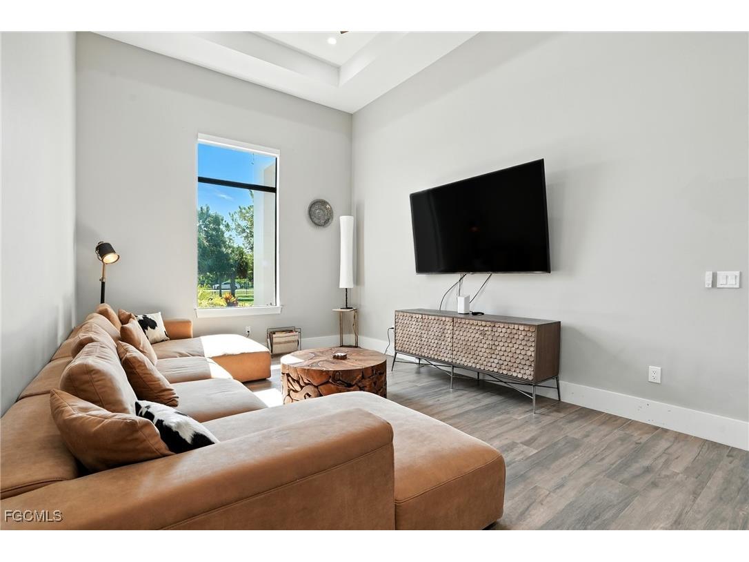 709 15th Street SW Naples FL 34117 2025005820 image21