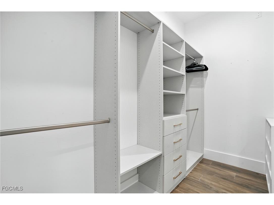 709 15th Street SW Naples FL 34117 2025005820 image29