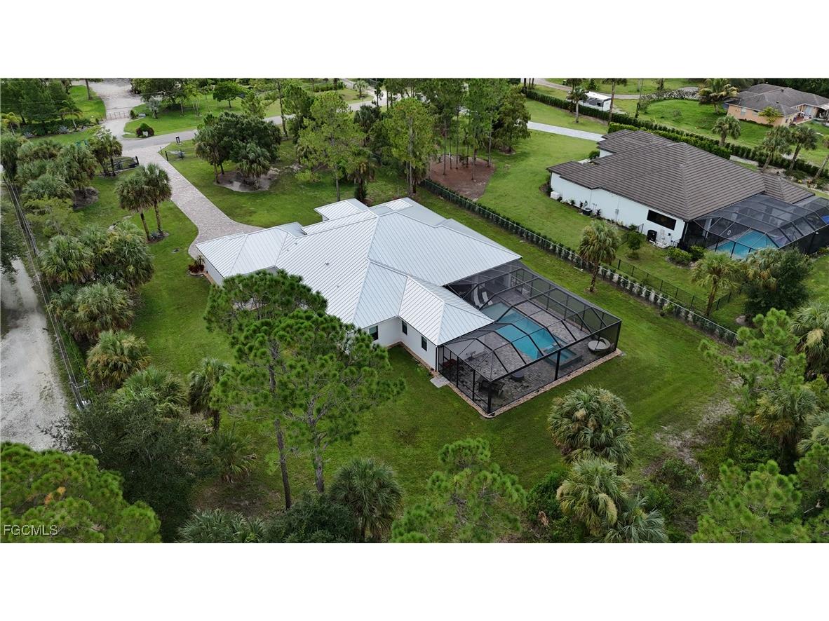 709 15th Street SW Naples FL 34117 2025005820 image50