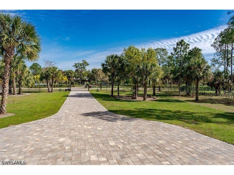 709 15th Street SW Naples FL 34117 226015988 image3