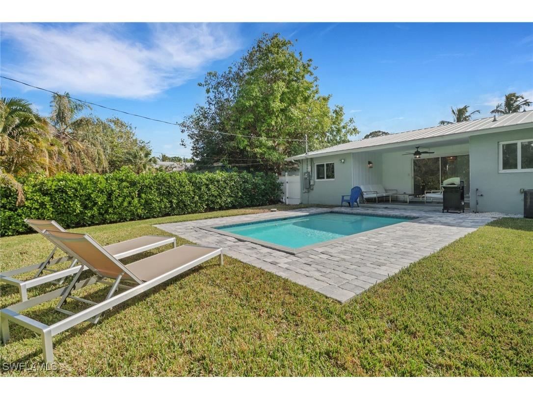 709 93rd Avenue N Naples FL 34108 224102601 image1