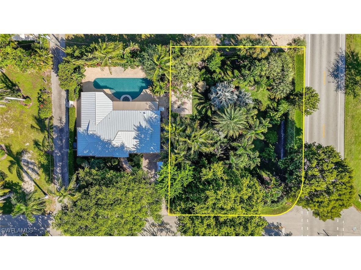 709 Broad Ave S Naples FL 34102 225077852 image11