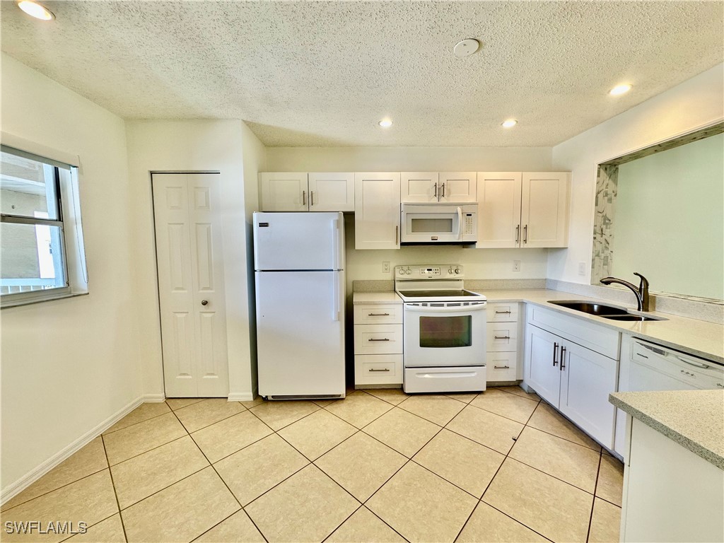 709 Landover Circle #202 Naples FL 34104 225076001 image2