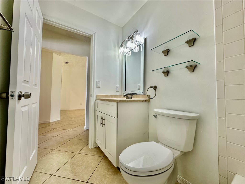 709 Landover Circle #202 Naples FL 34104 225076001 image20