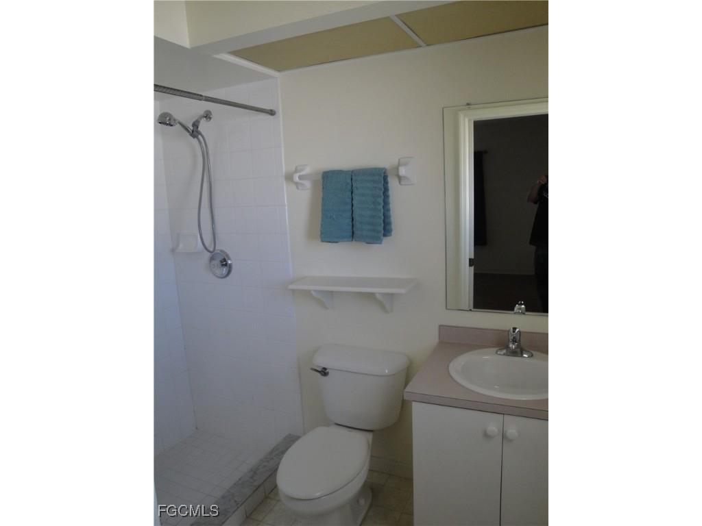 709 SE 20th Place Cape Coral FL 33990 2025021770 image9
