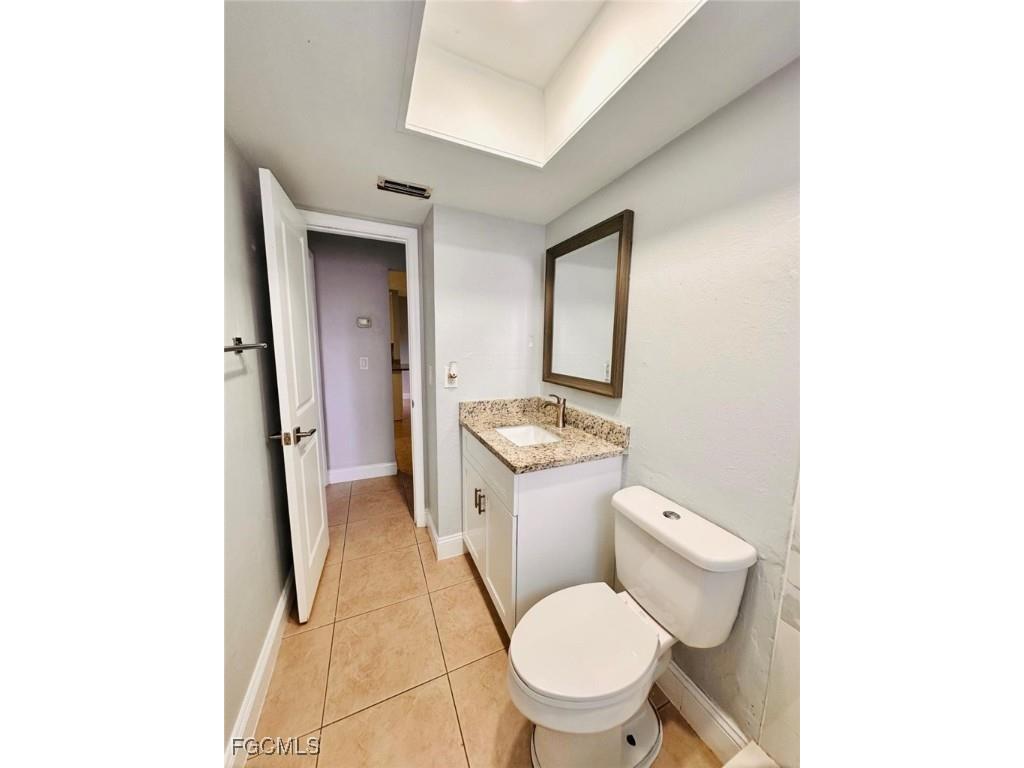 709 SE 8th Terrace #2 Cape Coral FL 33990 2025020446 image9