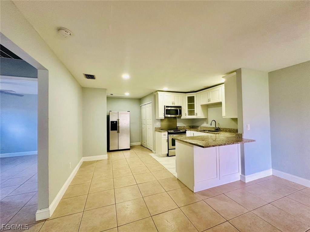 709 SE 8th Terrace #3 Cape Coral FL 33990 2026010627 image3