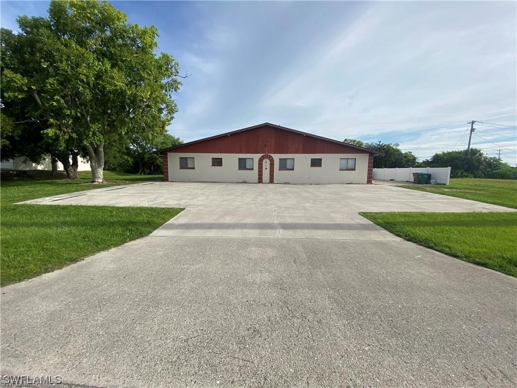 709 SE 8th Terrace Cape Coral FL 33990 223027926 image1