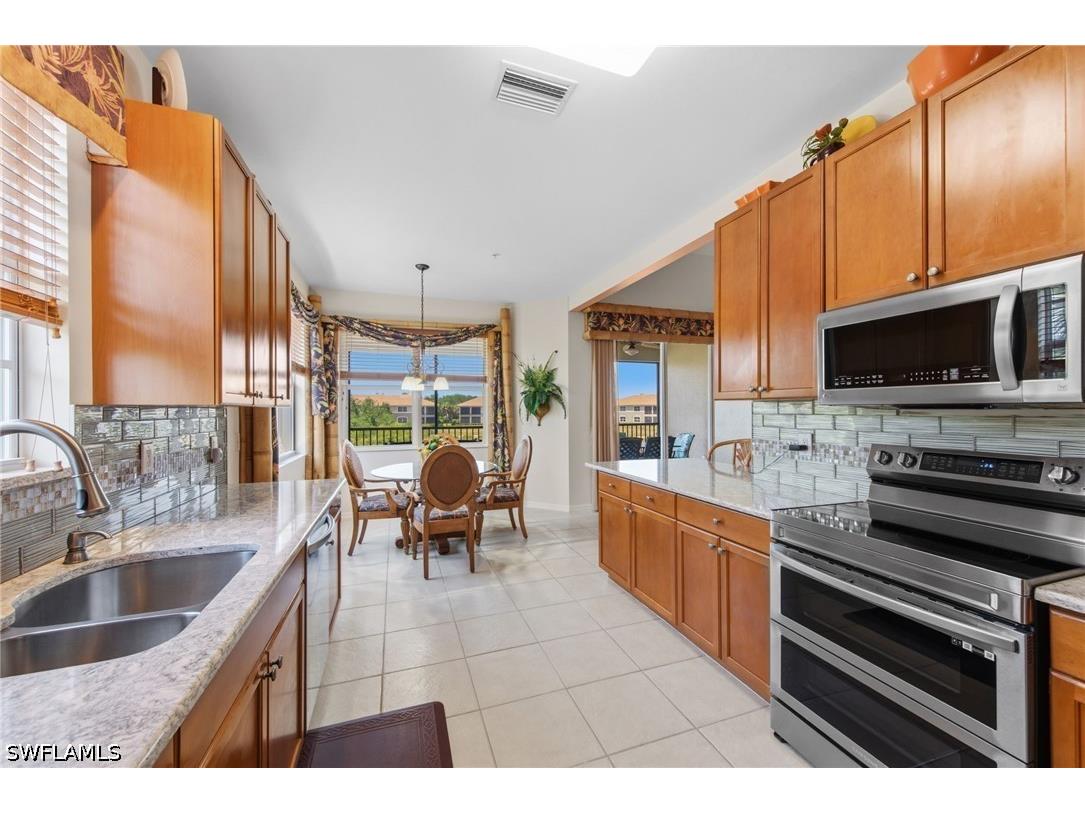 7090 Bay Woods Lake Court #201 Fort Myers FL 33908 226017950 image12