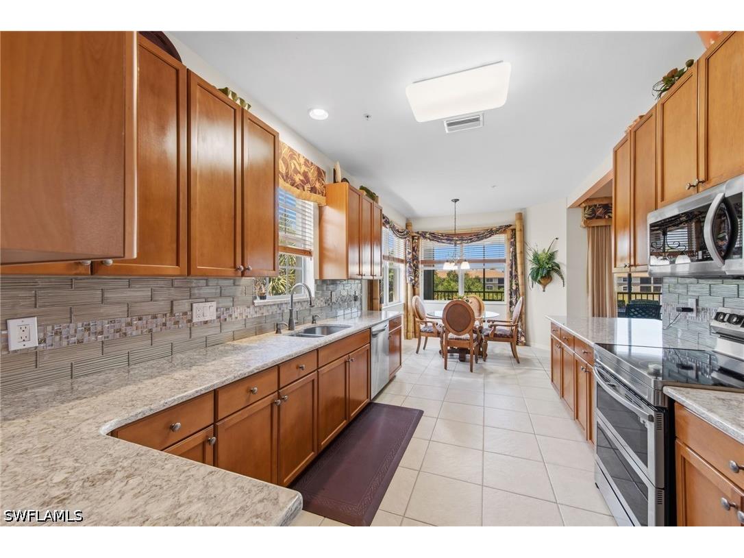 7090 Bay Woods Lake Court #201 Fort Myers FL 33908 226017950 image2