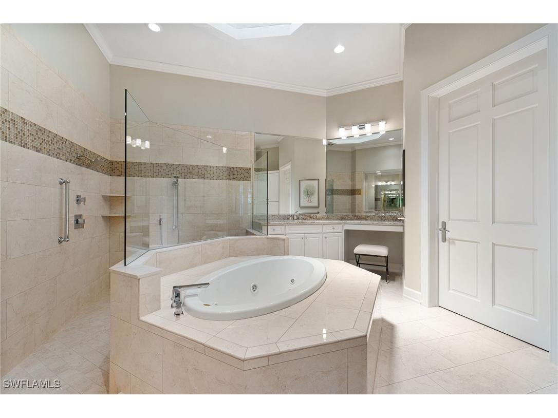 7091 Verde Way Naples FL 34108 225003897 image7