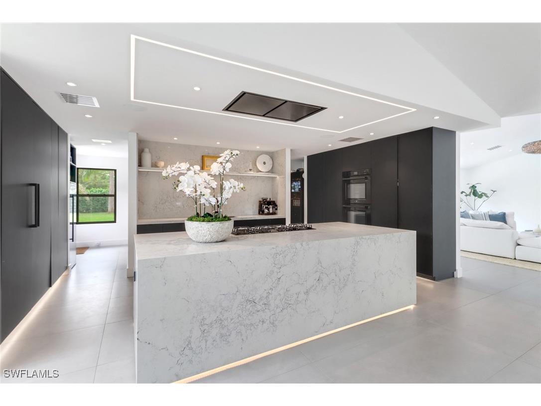 7095 Sandalwood Lane Naples FL 34109 225007388 image1