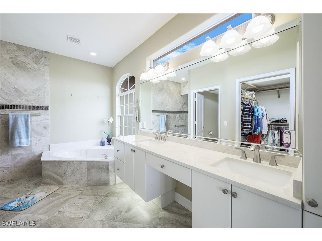 71 Hickory Court Marco Island FL 34145 224025220 image15