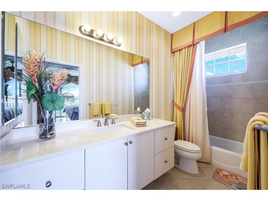 71 Hickory Court Marco Island FL 34145 224025220 image22