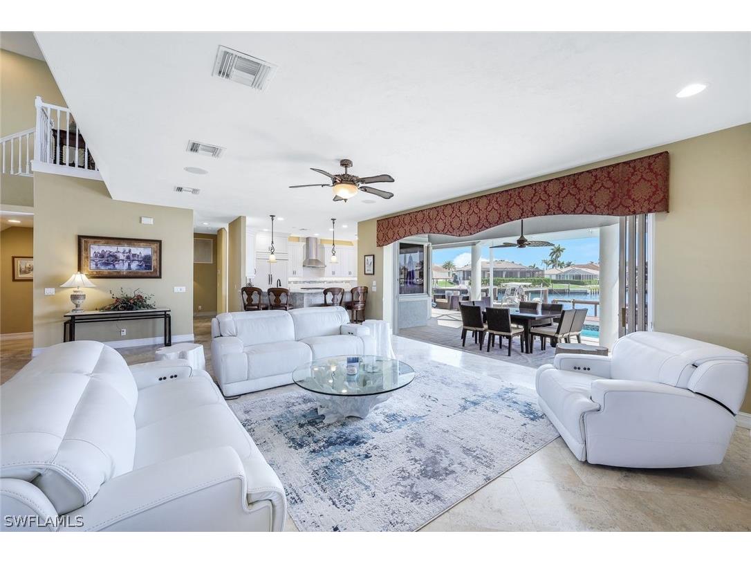 71 Hickory Court Marco Island FL 34145 224025220 image6