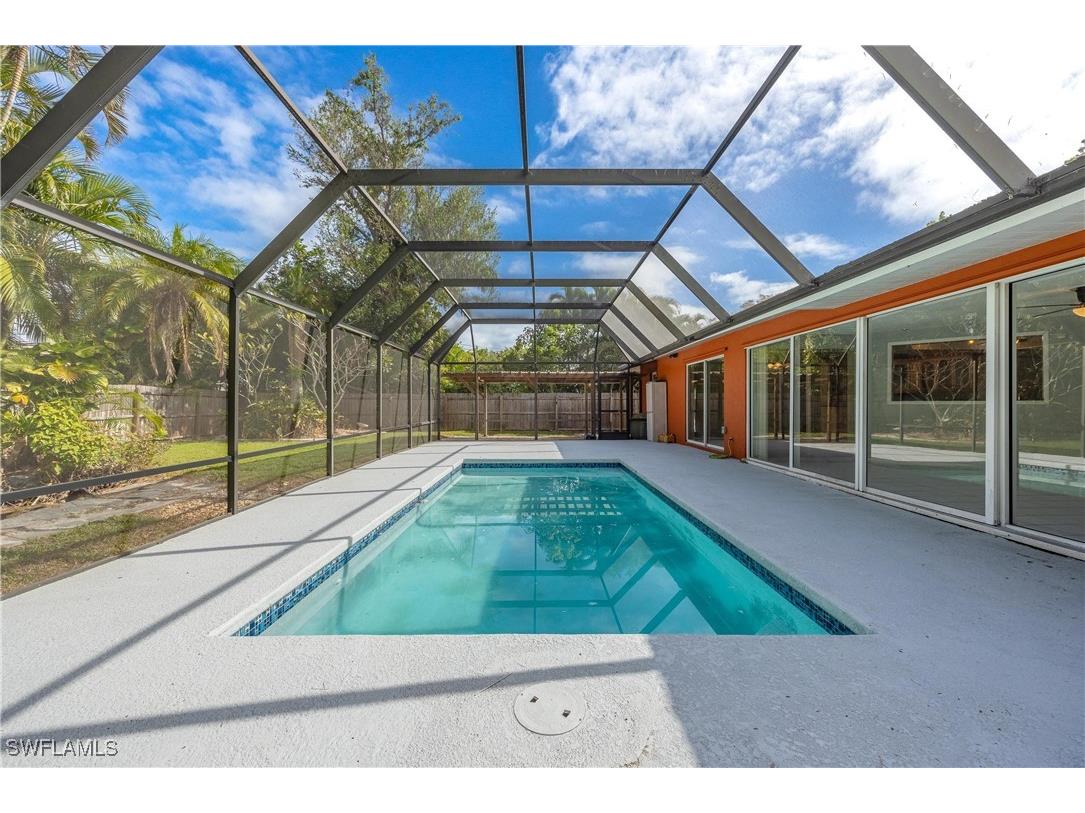 71 Mentor Drive Naples FL 34110 225054639 image1