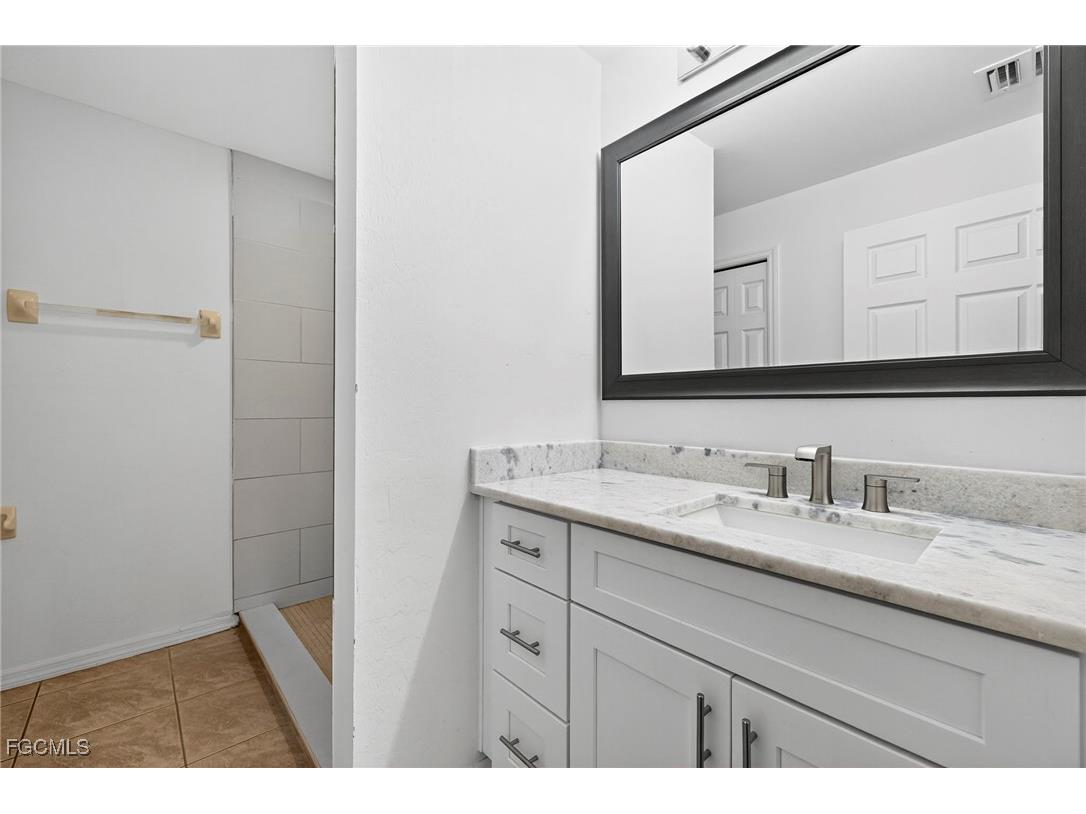 710/712 Creuset Avenue S Lehigh Acres FL 33974 2025016582 image23