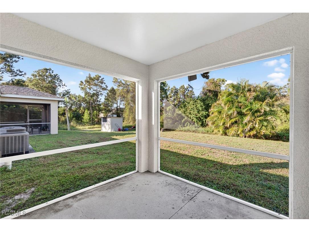 710/712 Creuset Avenue S Lehigh Acres FL 33974 2025016582 image29